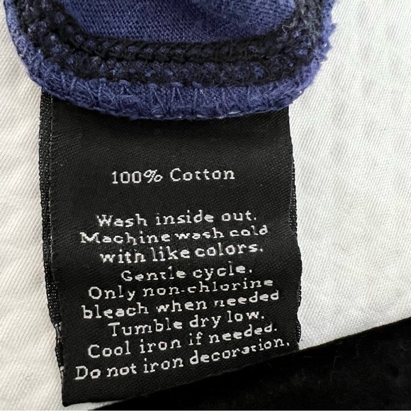 Guns N’ Roses graphic band tee women’s size XS - Picture 4 of 10